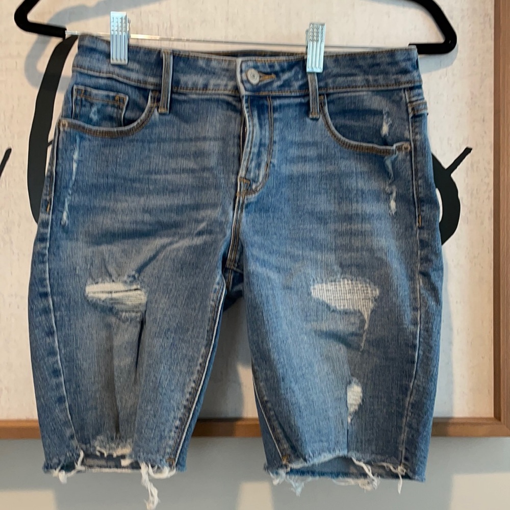 High wasted burmuda shorts